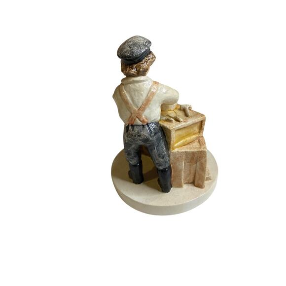 Sebastian Miniatures Signed Numbered Figurine 1980 Sailing Days Boy - Picture 5 of 7